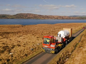 Reis van een Terberg trekker door het Eiland Jura:......